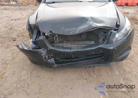 2010 Honda Accord Sdn Lx-P z USA, uszkodzony, nr VIN 1HGCP2F47AA138565